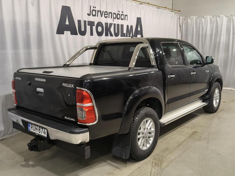 Toyota Hilux vaihtoauto