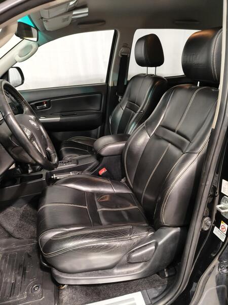 Toyota Hilux vaihtoauto