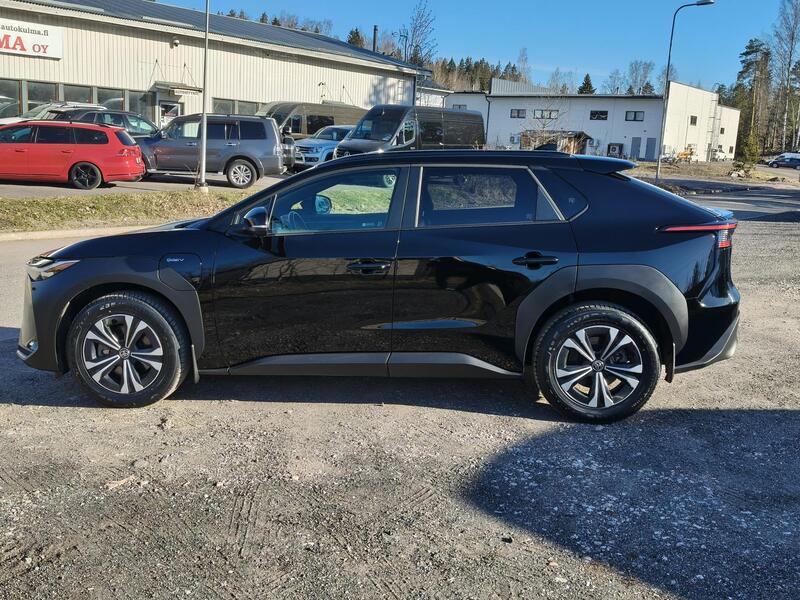 Toyota bZ4X vaihtoauto