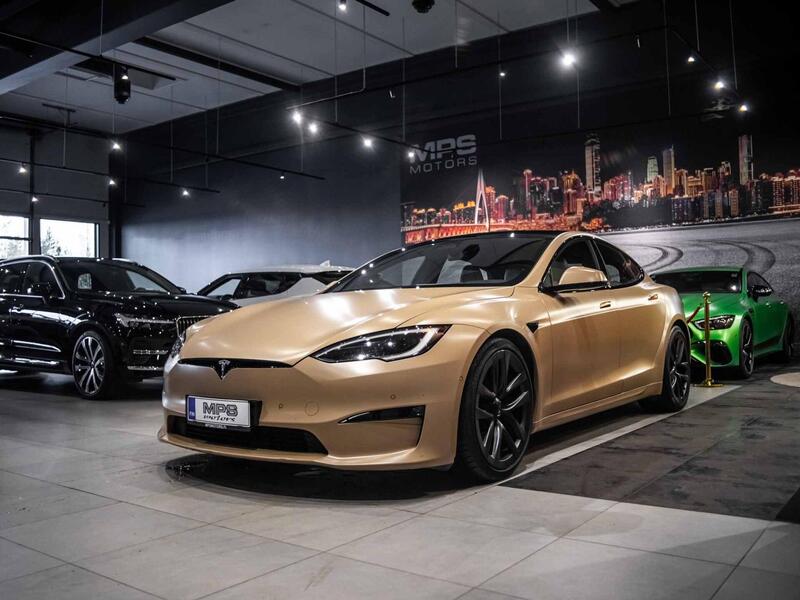 Tesla Model S vaihtoauto