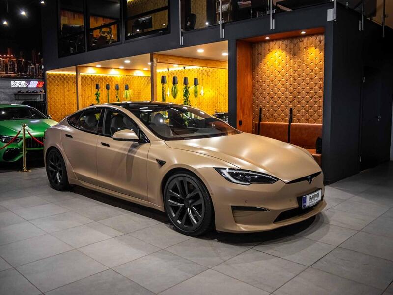Tesla Model S vaihtoauto
