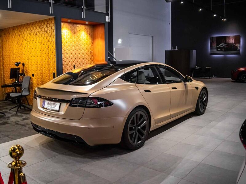 Tesla Model S vaihtoauto
