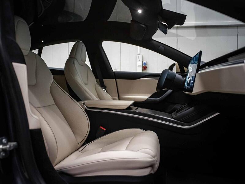 Tesla Model S vaihtoauto