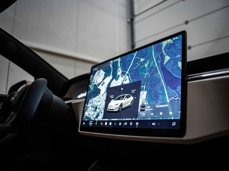 Tesla Model S vaihtoauto