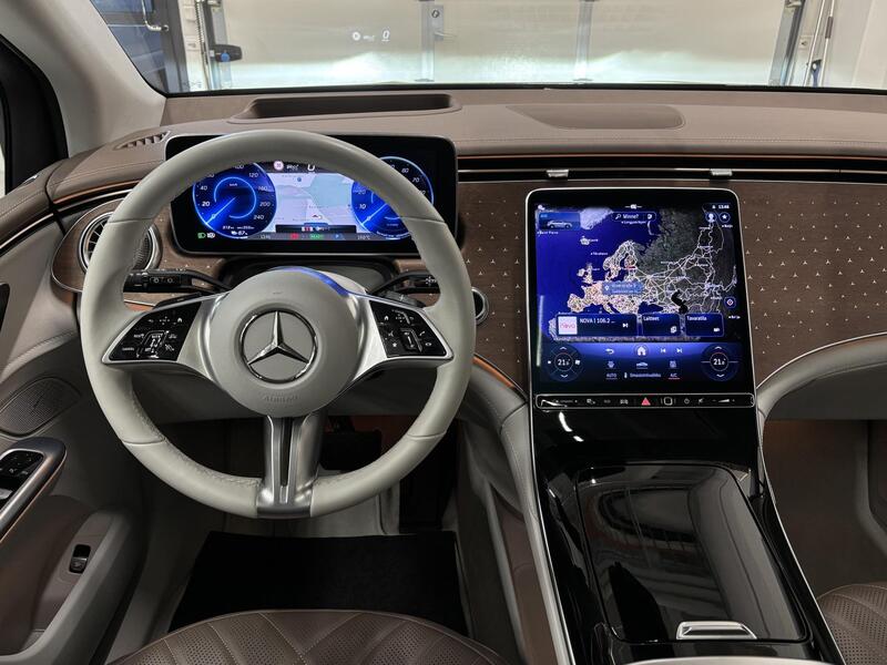 Mercedes-Benz EQE vaihtoauto