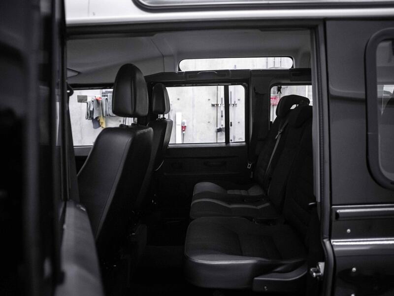 Land Rover Defender vaihtoauto