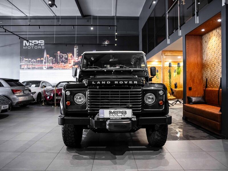 Land Rover Defender vaihtoauto