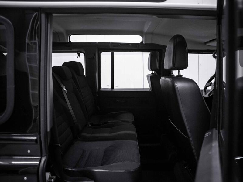 Land Rover Defender vaihtoauto