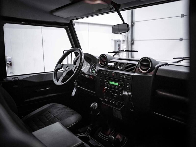 Land Rover Defender vaihtoauto