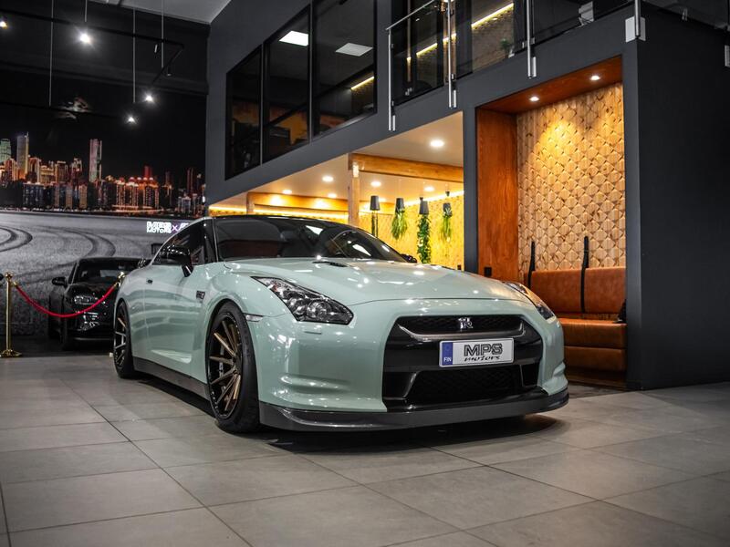 Nissan GT-R vaihtoauto