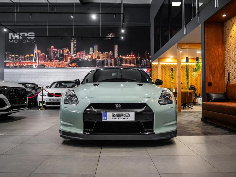 Nissan GT-R vaihtoauto