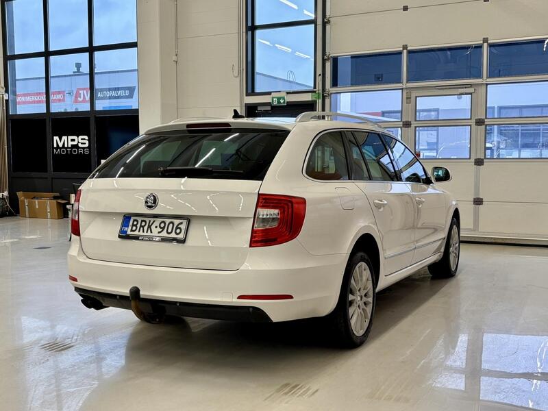 Skoda Superb vaihtoauto
