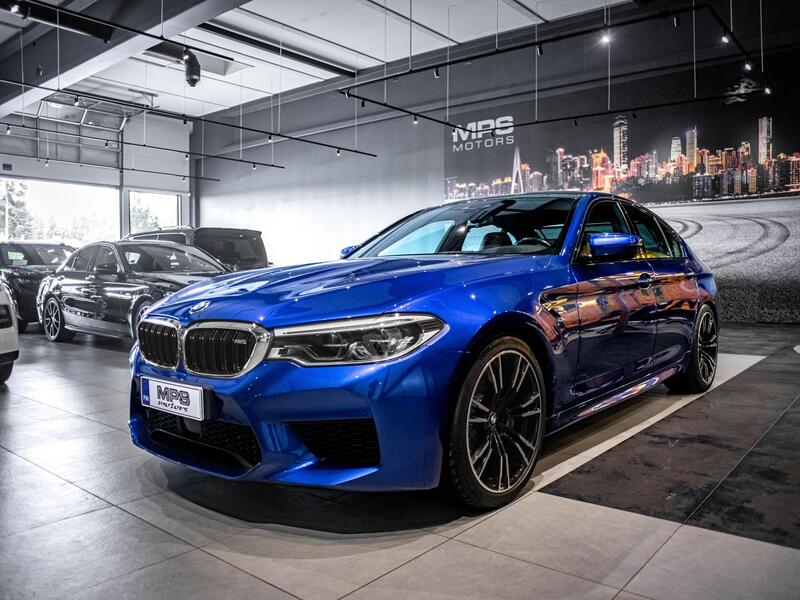 BMW M5 vaihtoauto