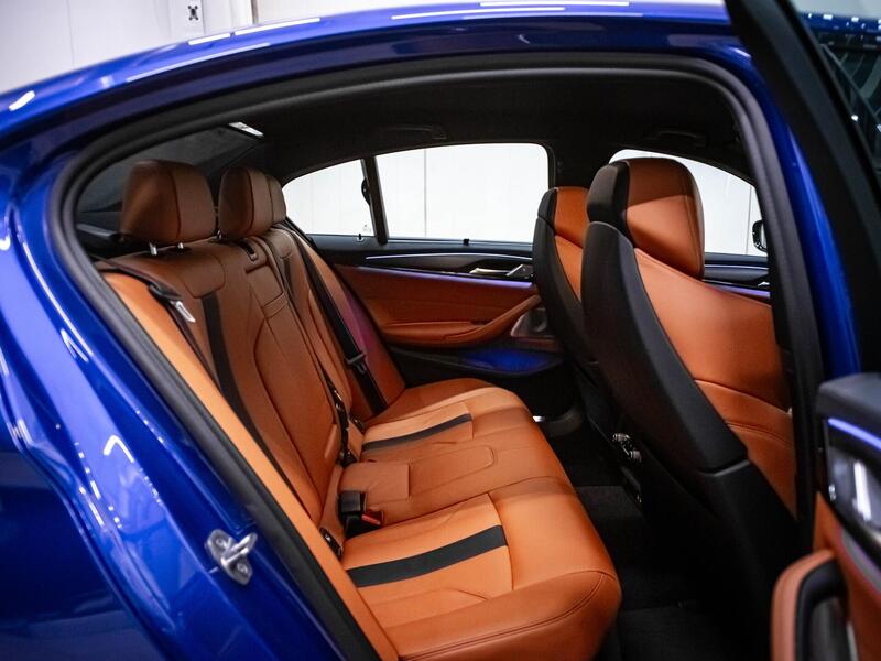 BMW M5 vaihtoauto