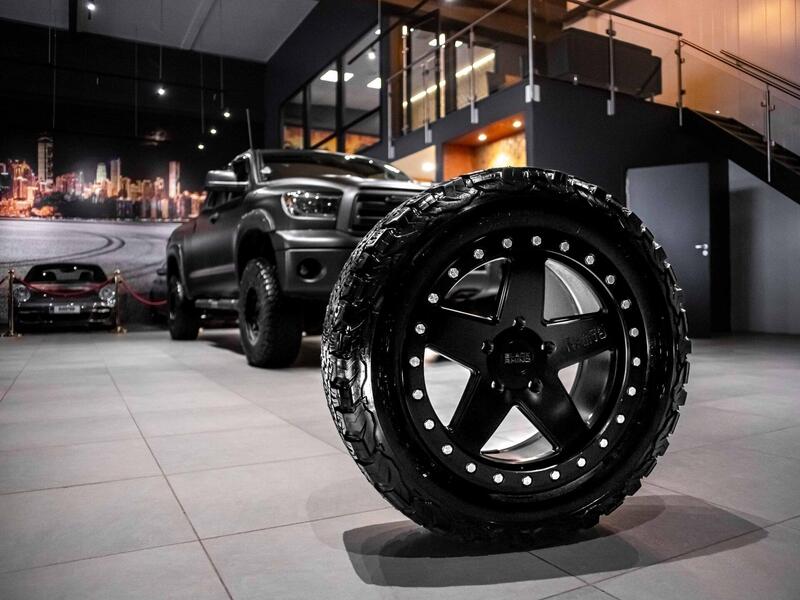 Toyota Tundra vaihtoauto