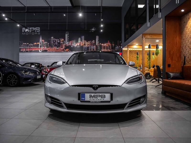Tesla Model S vaihtoauto