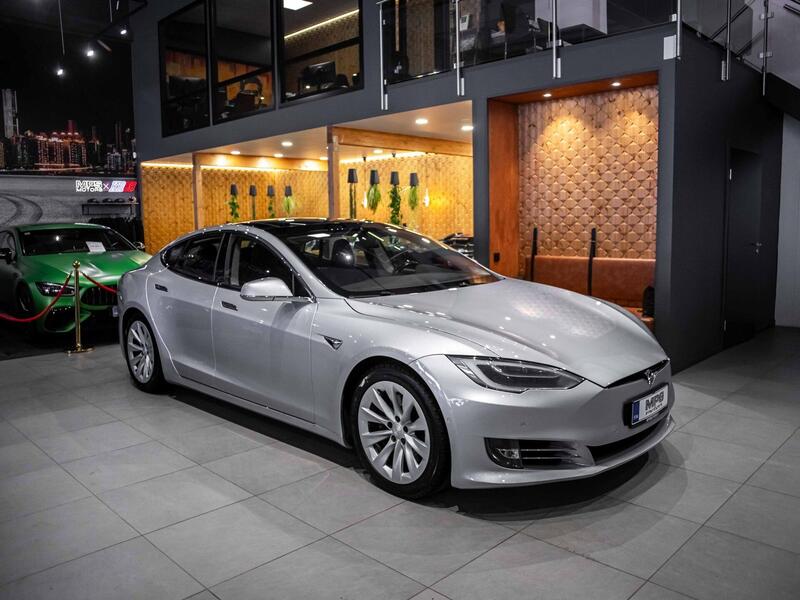 Tesla Model S vaihtoauto