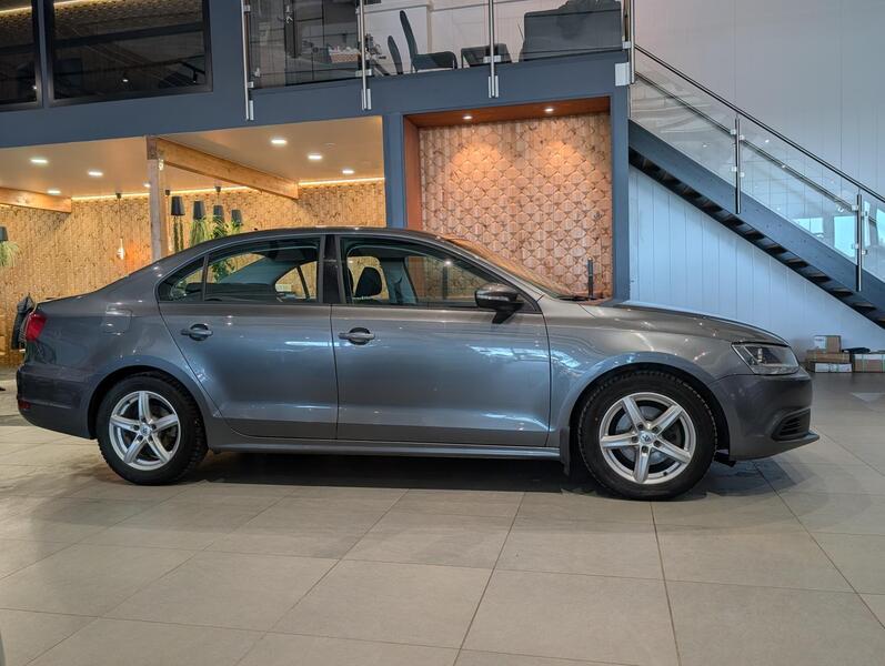 Volkswagen Jetta vaihtoauto