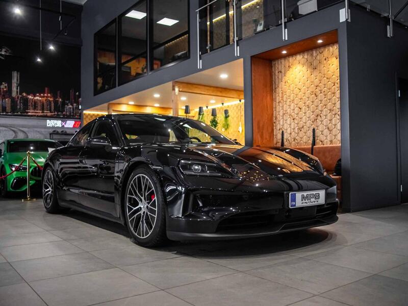 Porsche Taycan vaihtoauto