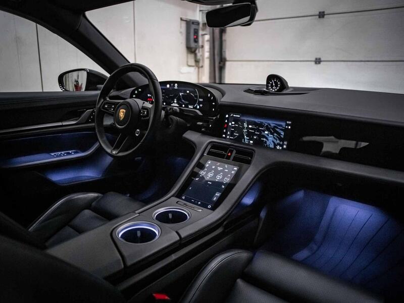 Porsche Taycan vaihtoauto