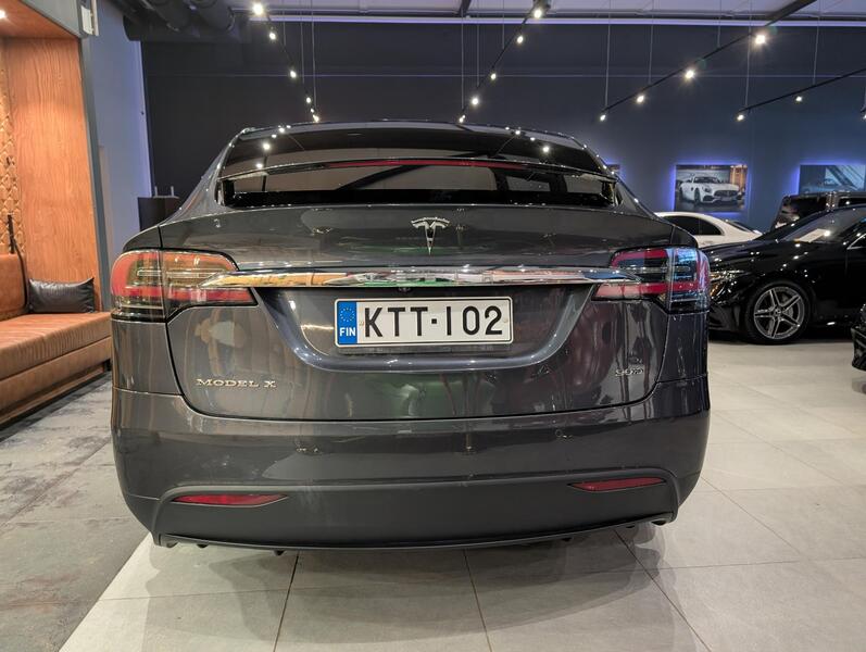 Tesla Model X vaihtoauto
