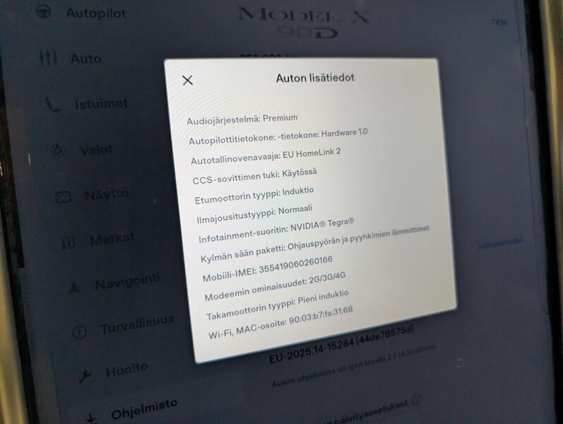 Tesla Model X vaihtoauto