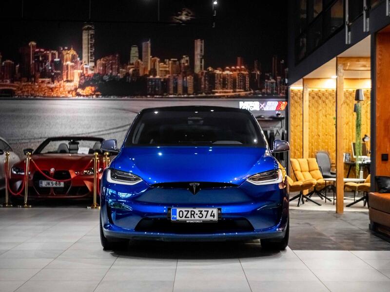 Tesla Model X vaihtoauto