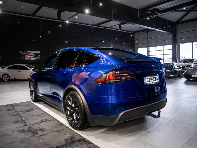 Tesla Model X vaihtoauto