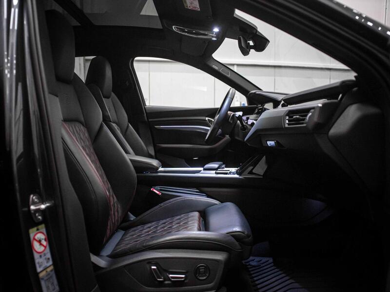 Audi Q8 e-tron vaihtoauto