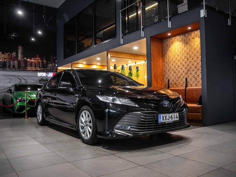 Toyota Camry vaihtoauto