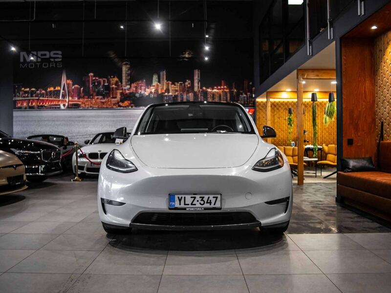 Tesla Model Y vaihtoauto
