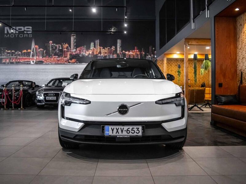 Volvo EX30 vaihtoauto