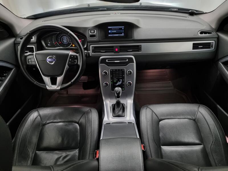 Volvo V70 vaihtoauto