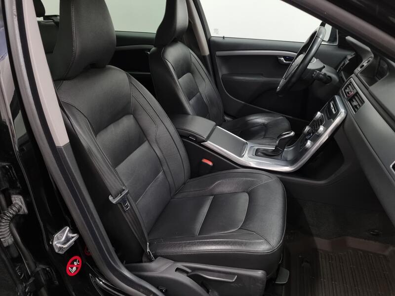 Volvo V70 vaihtoauto