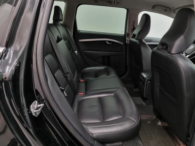 Volvo V70 vaihtoauto