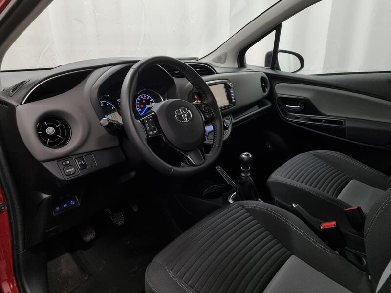 Toyota Yaris vaihtoauto