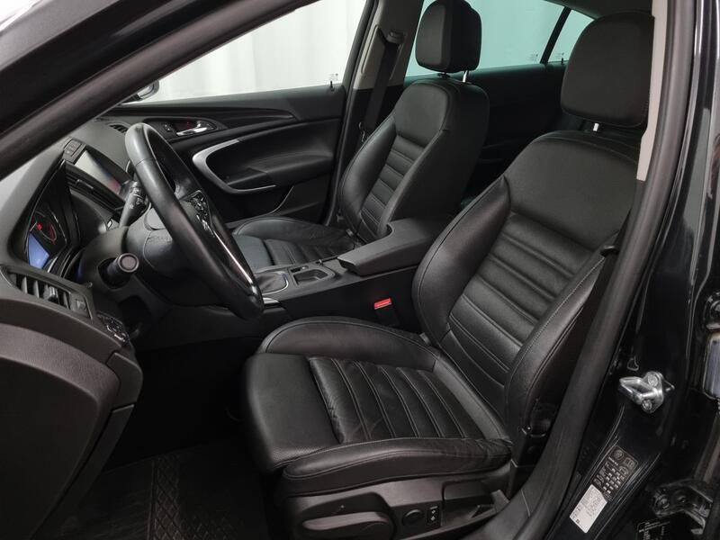 Opel Insignia vaihtoauto