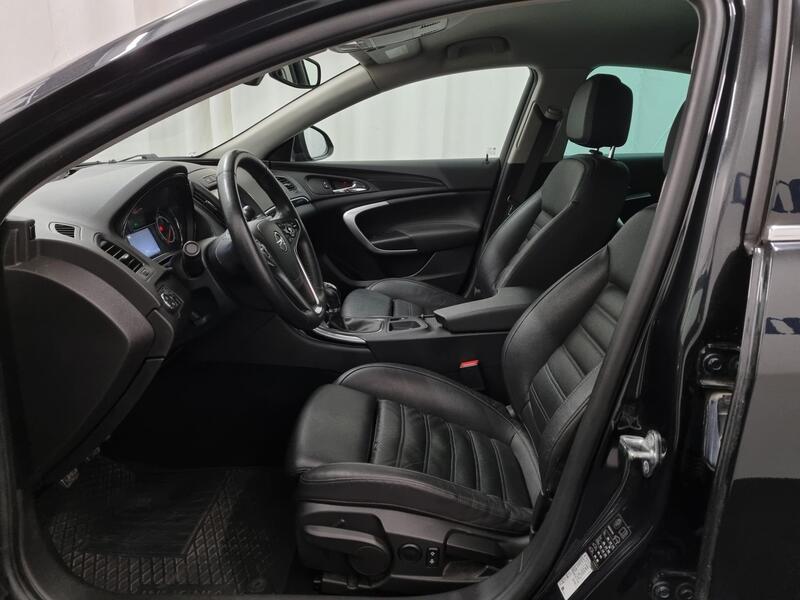 Opel Insignia vaihtoauto