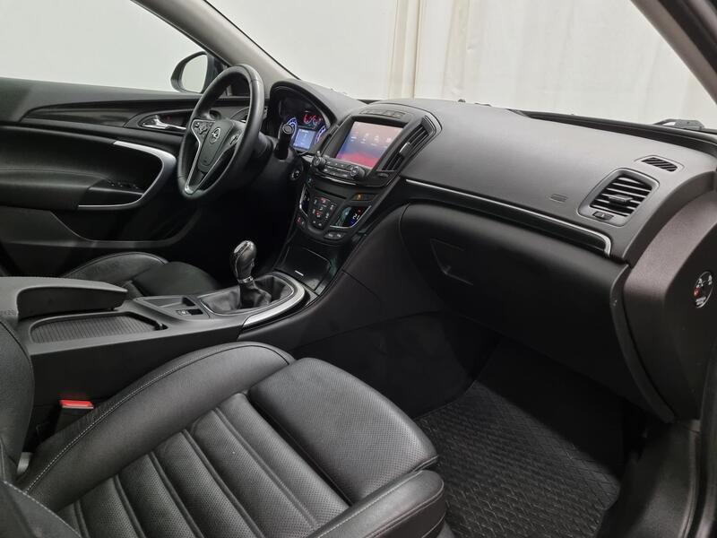 Opel Insignia vaihtoauto