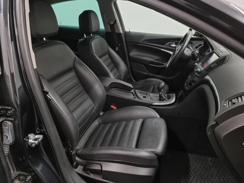 Opel Insignia vaihtoauto