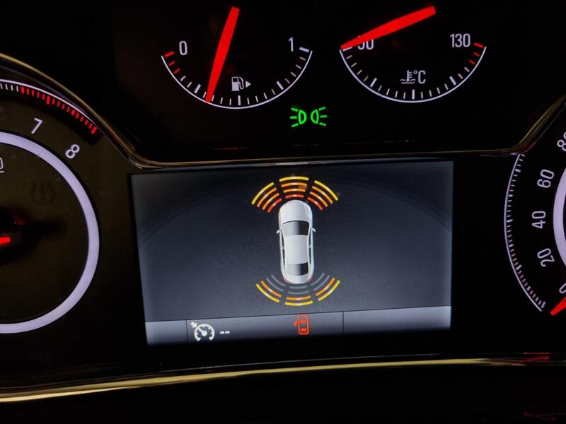 Opel Insignia vaihtoauto