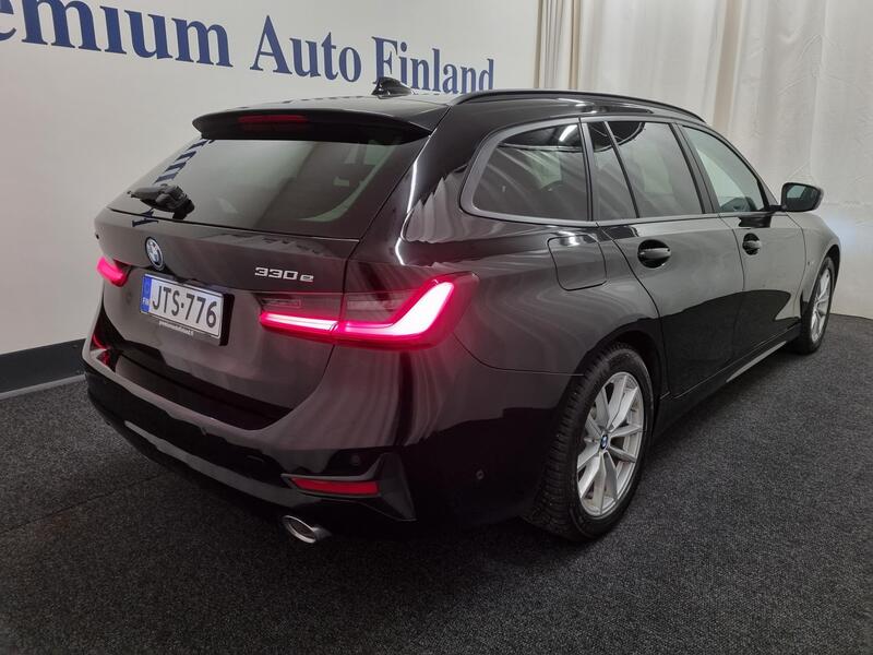 BMW 330 vaihtoauto