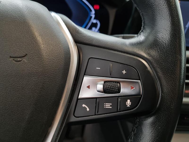BMW 330 vaihtoauto