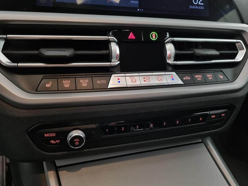 BMW 330 vaihtoauto