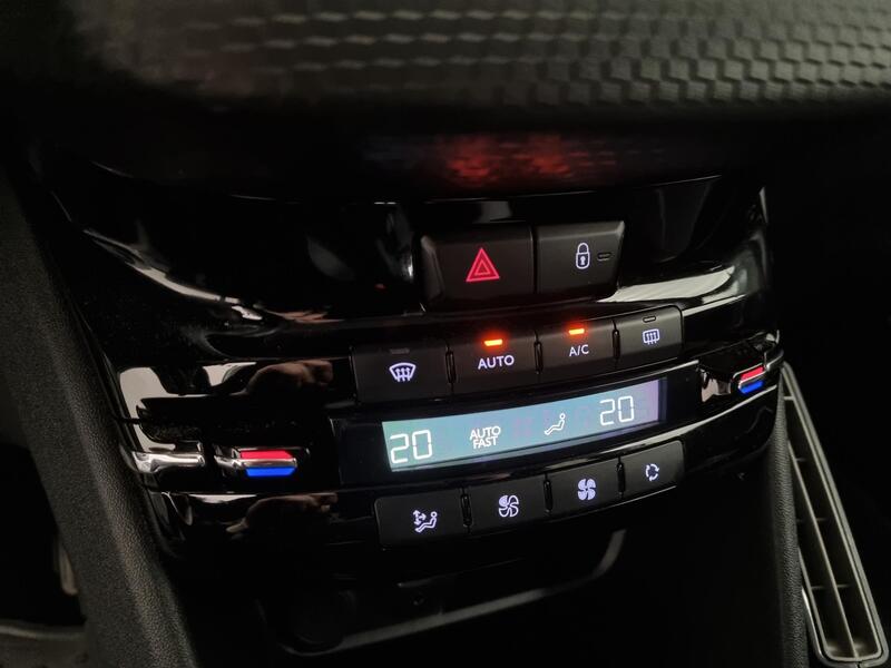 Peugeot 208 vaihtoauto