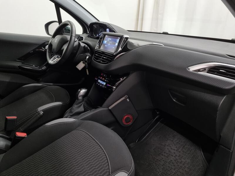 Peugeot 208 vaihtoauto