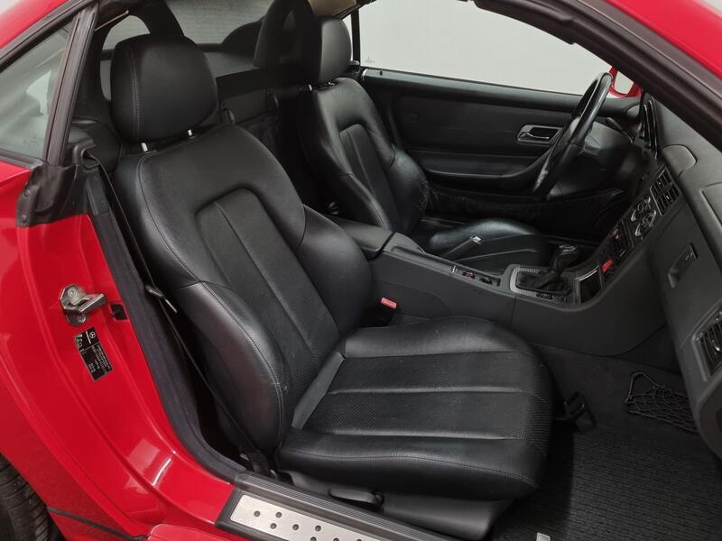 Mercedes-Benz SLK vaihtoauto