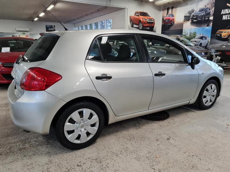 Toyota Auris vaihtoauto