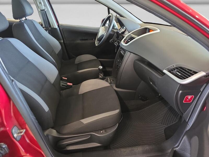 Peugeot 207 vaihtoauto