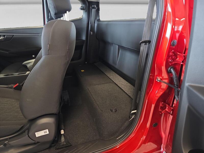 Isuzu D-Max vaihtoauto